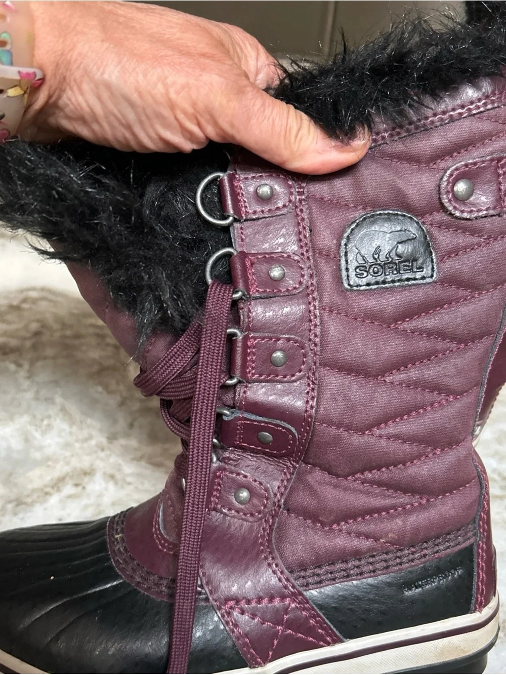 Sorel Big Kids Tofino II Boot Epic Plum Size 1 Winter Snow Lace Up Faux Fur